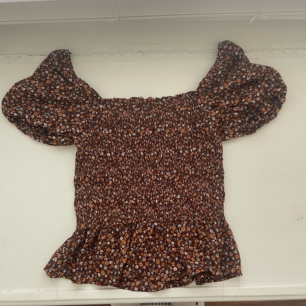 brown floral top!!